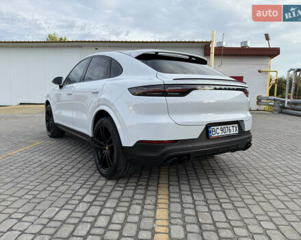 Белый Порше Cayenne Coupe, объемом двигателя 3 л и пробегом 45 тыс. км за 68000 $, фото 6 на Automoto.ua