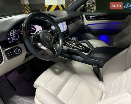 Белый Порше Cayenne Coupe, объемом двигателя 3 л и пробегом 155 тыс. км за 59900 $, фото 38 на Automoto.ua