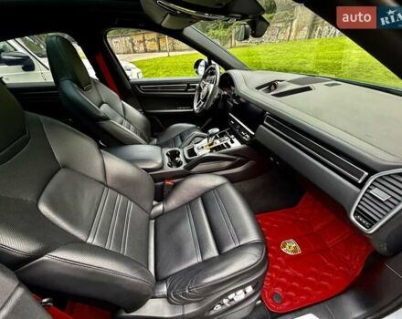 Білий Порше Cayenne Coupe, об'ємом двигуна 2.89 л та пробігом 80 тис. км за 85500 $, фото 27 на Automoto.ua