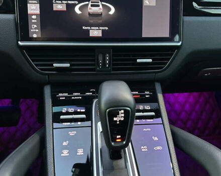 Белый Порше Cayenne Coupe, объемом двигателя 3 л и пробегом 47 тыс. км за 72000 $, фото 12 на Automoto.ua