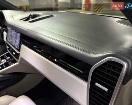 Белый Порше Cayenne Coupe, объемом двигателя 3 л и пробегом 155 тыс. км за 59900 $, фото 74 на Automoto.ua