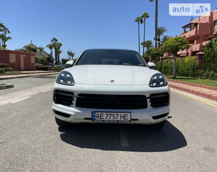 Белый Порше Cayenne Coupe, объемом двигателя 3 л и пробегом 38 тыс. км за 87000 $, фото 7 на Automoto.ua