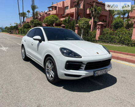 Белый Порше Cayenne Coupe, объемом двигателя 3 л и пробегом 38 тыс. км за 87000 $, фото 5 на Automoto.ua