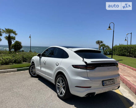 Білий Порше Cayenne Coupe, об'ємом двигуна 3 л та пробігом 38 тис. км за 87000 $, фото 13 на Automoto.ua