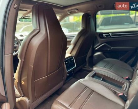 Белый Порше Cayenne Coupe, объемом двигателя 3 л и пробегом 90 тыс. км за 79000 $, фото 15 на Automoto.ua