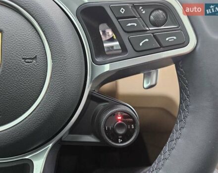 Белый Порше Cayenne Coupe, объемом двигателя 3 л и пробегом 5 тыс. км за 85000 $, фото 28 на Automoto.ua