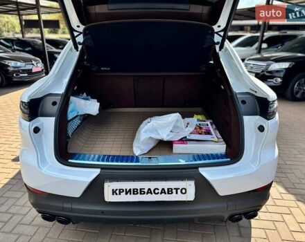Белый Порше Cayenne Coupe, объемом двигателя 3 л и пробегом 90 тыс. км за 79000 $, фото 6 на Automoto.ua