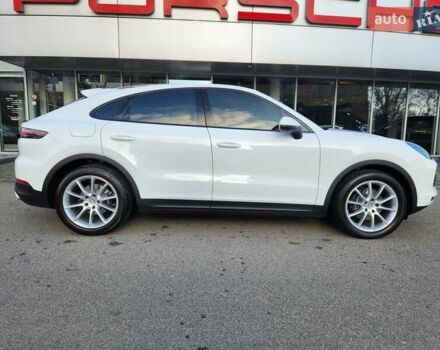 Белый Порше Cayenne Coupe, объемом двигателя 3 л и пробегом 5 тыс. км за 85000 $, фото 4 на Automoto.ua