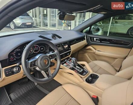 Белый Порше Cayenne Coupe, объемом двигателя 3 л и пробегом 5 тыс. км за 85000 $, фото 8 на Automoto.ua