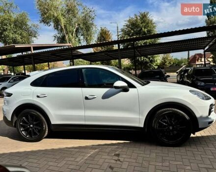 Белый Порше Cayenne Coupe, объемом двигателя 3 л и пробегом 90 тыс. км за 79000 $, фото 9 на Automoto.ua