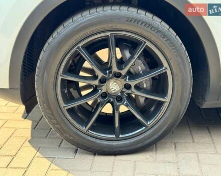 Белый Порше Cayenne Coupe, объемом двигателя 3 л и пробегом 90 тыс. км за 76000 $, фото 18 на Automoto.ua