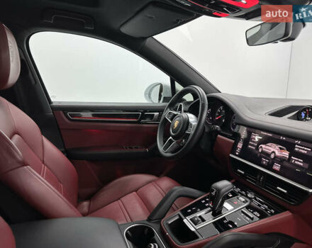 Белый Порше Cayenne Coupe, объемом двигателя 3 л и пробегом 20 тыс. км за 88999 $, фото 14 на Automoto.ua