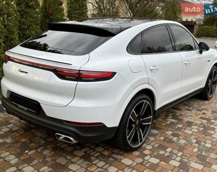 Белый Порше Cayenne Coupe, объемом двигателя 3 л и пробегом 81 тыс. км за 88500 $, фото 10 на Automoto.ua