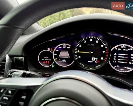 Белый Порше Cayenne Coupe, объемом двигателя 3 л и пробегом 81 тыс. км за 88500 $, фото 48 на Automoto.ua