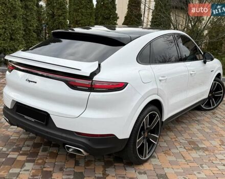 Белый Порше Cayenne Coupe, объемом двигателя 3 л и пробегом 81 тыс. км за 88500 $, фото 9 на Automoto.ua