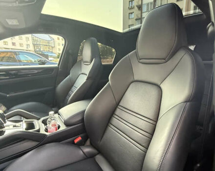 Белый Порше Cayenne Coupe, объемом двигателя 3 л и пробегом 73 тыс. км за 90000 $, фото 5 на Automoto.ua