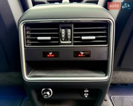 Белый Порше Cayenne Coupe, объемом двигателя 3 л и пробегом 81 тыс. км за 88500 $, фото 28 на Automoto.ua