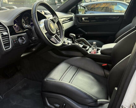 Белый Порше Cayenne Coupe, объемом двигателя 3 л и пробегом 73 тыс. км за 90000 $, фото 6 на Automoto.ua
