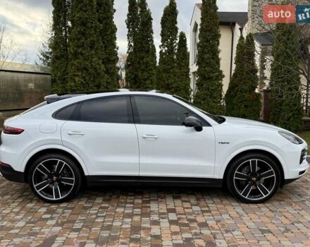 Белый Порше Cayenne Coupe, объемом двигателя 3 л и пробегом 81 тыс. км за 88500 $, фото 7 на Automoto.ua