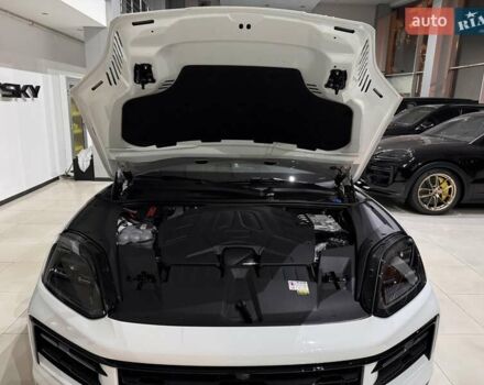 Белый Порше Cayenne Coupe, объемом двигателя 3 л и пробегом 1 тыс. км за 132900 $, фото 92 на Automoto.ua