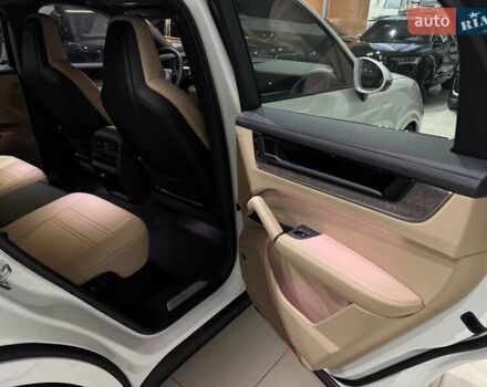 Белый Порше Cayenne Coupe, объемом двигателя 3 л и пробегом 1 тыс. км за 132900 $, фото 159 на Automoto.ua
