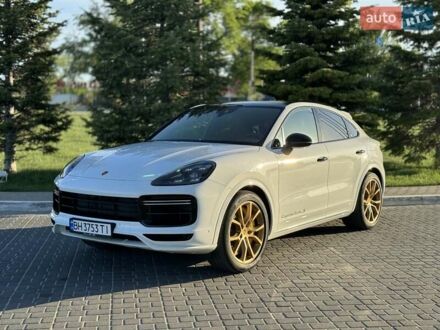 Порше Cayenne Coupe 2022 у Києві на Automoto.ua Білий Порше Cayenne Coupe, об'ємом двигуна 4 л та пробігом 9 тис. км за 129999 $, фото 1 на Automoto.ua