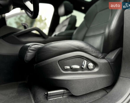 Чорний Порше Cayenne Coupe, об'ємом двигуна 3 л та пробігом 82 тис. км за 63900 $, фото 33 на Automoto.ua