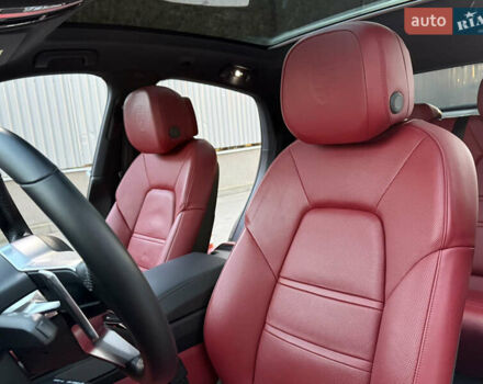 Черный Порше Cayenne Coupe, объемом двигателя 3 л и пробегом 42 тыс. км за 68000 $, фото 40 на Automoto.ua