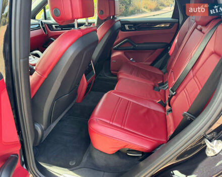 Чорний Порше Cayenne Coupe, об'ємом двигуна 3 л та пробігом 37 тис. км за 79000 $, фото 5 на Automoto.ua