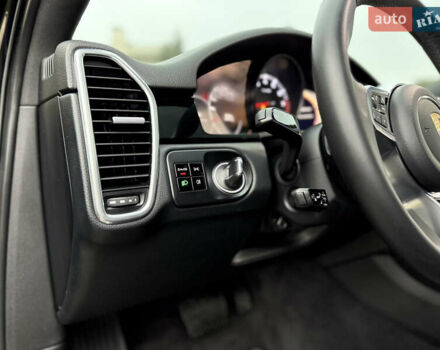 Чорний Порше Cayenne Coupe, об'ємом двигуна 3 л та пробігом 82 тис. км за 63900 $, фото 36 на Automoto.ua