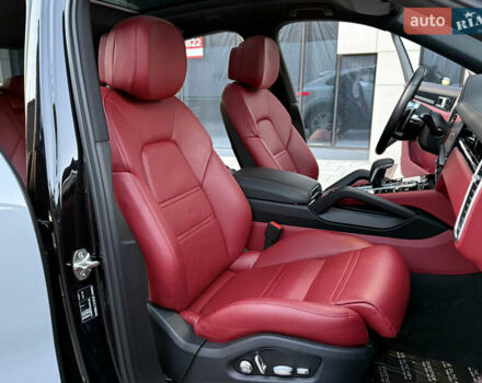 Черный Порше Cayenne Coupe, объемом двигателя 3 л и пробегом 42 тыс. км за 68000 $, фото 44 на Automoto.ua