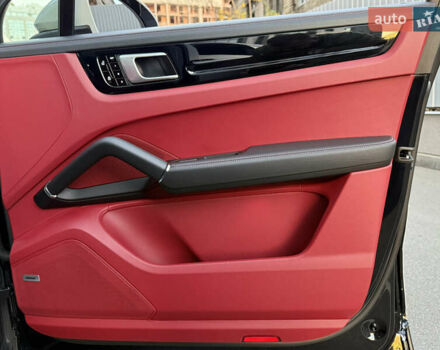 Черный Порше Cayenne Coupe, объемом двигателя 3 л и пробегом 42 тыс. км за 68000 $, фото 57 на Automoto.ua