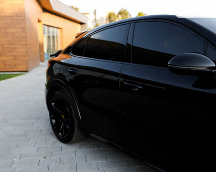 Чорний Порше Cayenne Coupe, об'ємом двигуна 4 л та пробігом 28 тис. км за 150000 $, фото 24 на Automoto.ua