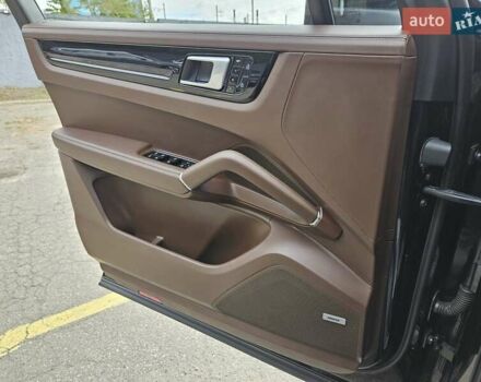 Черный Порше Cayenne Coupe, объемом двигателя 3 л и пробегом 119 тыс. км за 74900 $, фото 18 на Automoto.ua