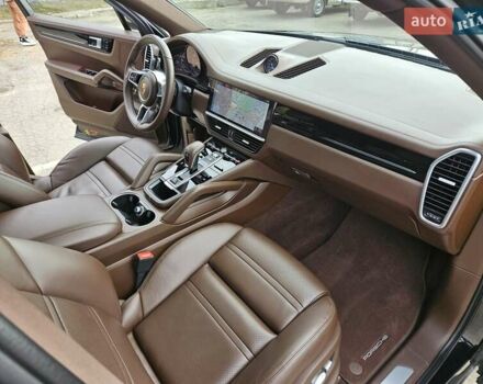 Черный Порше Cayenne Coupe, объемом двигателя 3 л и пробегом 119 тыс. км за 74900 $, фото 31 на Automoto.ua