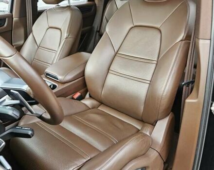 Черный Порше Cayenne Coupe, объемом двигателя 3 л и пробегом 119 тыс. км за 74900 $, фото 16 на Automoto.ua