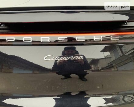 Чорний Порше Cayenne Coupe, об'ємом двигуна 3 л та пробігом 36 тис. км за 92500 $, фото 28 на Automoto.ua