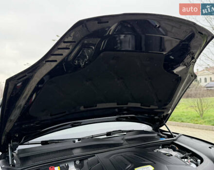 Чорний Порше Cayenne Coupe, об'ємом двигуна 3 л та пробігом 60 тис. км за 84800 $, фото 104 на Automoto.ua