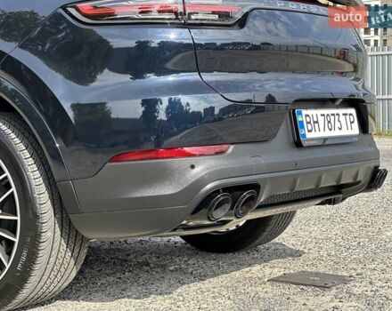 Чорний Порше Cayenne Coupe, об'ємом двигуна 2.89 л та пробігом 10 тис. км за 93777 $, фото 8 на Automoto.ua