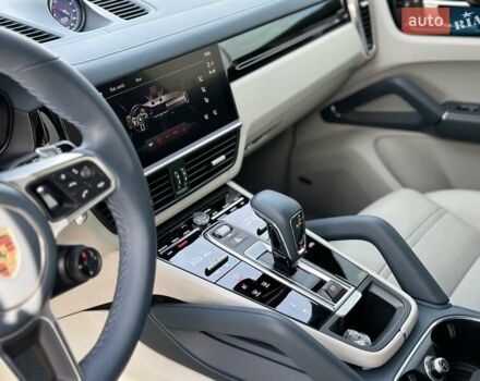 Чорний Порше Cayenne Coupe, об'ємом двигуна 2.89 л та пробігом 10 тис. км за 93777 $, фото 14 на Automoto.ua