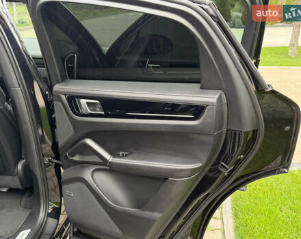 Чорний Порше Cayenne Coupe, об'ємом двигуна 3 л та пробігом 60 тис. км за 84800 $, фото 81 на Automoto.ua