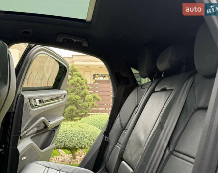 Чорний Порше Cayenne Coupe, об'ємом двигуна 3 л та пробігом 60 тис. км за 84800 $, фото 79 на Automoto.ua