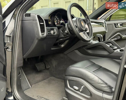 Чорний Порше Cayenne Coupe, об'ємом двигуна 3 л та пробігом 60 тис. км за 84800 $, фото 72 на Automoto.ua