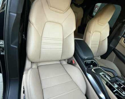 Черный Порше Cayenne Coupe, объемом двигателя 4 л и пробегом 64 тыс. км за 139000 $, фото 24 на Automoto.ua
