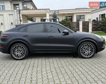 Чорний Порше Cayenne Coupe, об'ємом двигуна 3 л та пробігом 60 тис. км за 84800 $, фото 29 на Automoto.ua