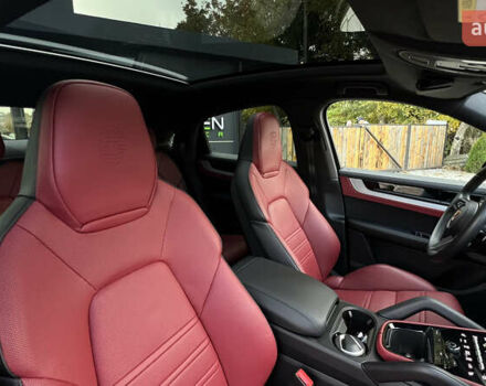 Порше Cayenne Coupe 2023 в Львове на Automoto.ua Черный Порше Cayenne Coupe, объемом двигателя 3 л и пробегом 6 тыс. км за 137000 $, фото 72 на Automoto.ua