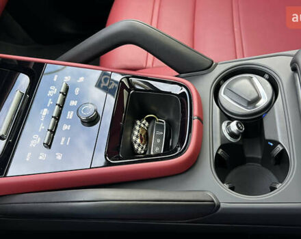 Порше Cayenne Coupe 2023 в Львове на Automoto.ua Черный Порше Cayenne Coupe, объемом двигателя 3 л и пробегом 6 тыс. км за 137000 $, фото 30 на Automoto.ua