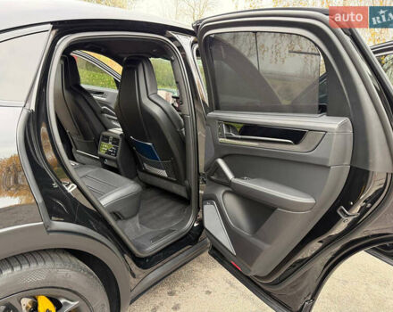 Черный Порше Cayenne Coupe, объемом двигателя 4 л и пробегом 23 тыс. км за 249900 $, фото 83 на Automoto.ua