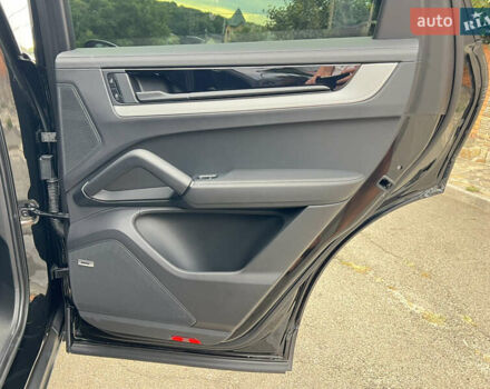 Чорний Порше Cayenne Coupe, об'ємом двигуна 3 л та пробігом 44 тис. км за 119000 $, фото 10 на Automoto.ua