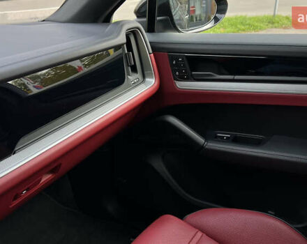 Порше Cayenne Coupe 2023 в Львове на Automoto.ua Черный Порше Cayenne Coupe, объемом двигателя 3 л и пробегом 6 тыс. км за 137000 $, фото 24 на Automoto.ua